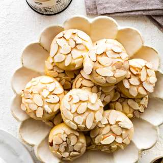 Almond Cookies