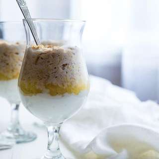 Healthy Piña Colada Overnight Oats