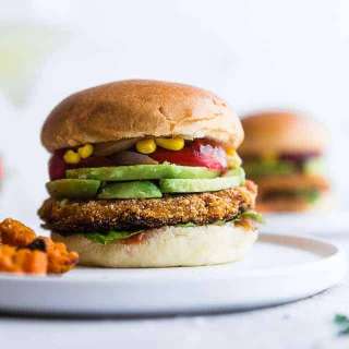 Easy Homemade Sweet Potato Veggie Burgers