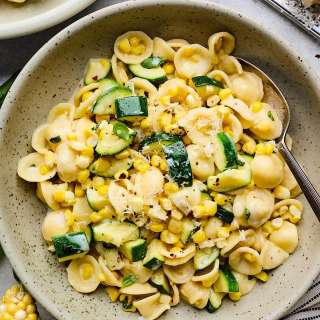 Creamy Zucchini Corn Pasta