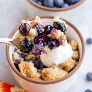 Single-Serve Blueberry Crumble Recipe