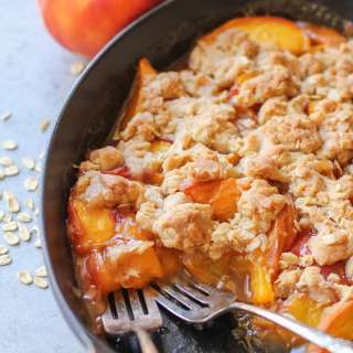 Peach Crisp (gluten-free and vegan)