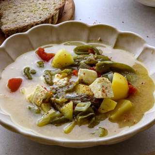 Caldo de Queso Con Papas