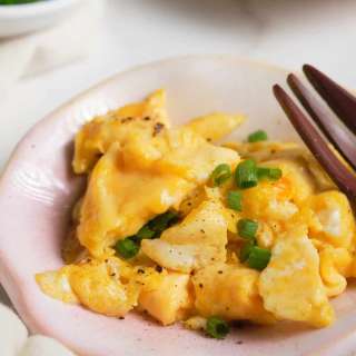 How to Make Scrambled Eggs