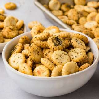 Dill Oyster Crackers