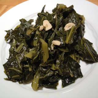 Braised Collard Greens With Garlic