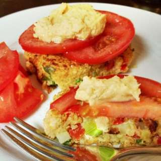 Quinoa Cakes With Hummus