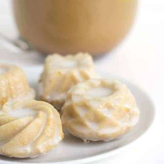 Mini Coffee and Cream Cakes