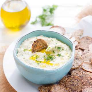 Roasted Garlic White Bean Dip