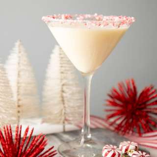 Peppermint Martini (Candy Cane Martini)