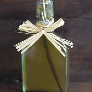 Homemade Vanilla Extract