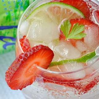Skinny Strawberry Lime Spritzer