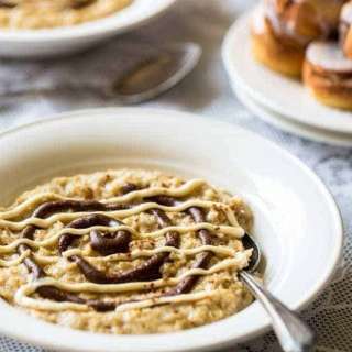 Healthy Cinnamon Roll Protein Oatmeal