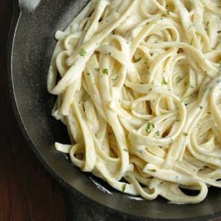 Quick and Easy Alfredo Sauce