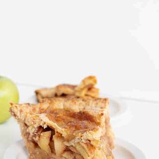 Apple Pie with Cheddar Cheese Crust