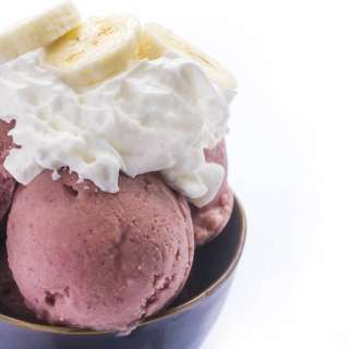 2-Ingredient Strawberry Ice Cream