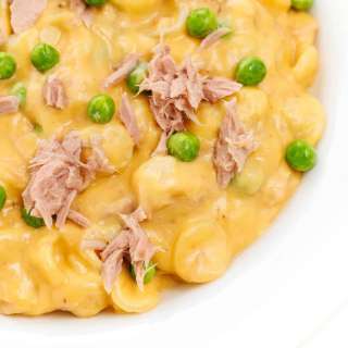 Stovetop Mac and Cheese with Tuna and Peas