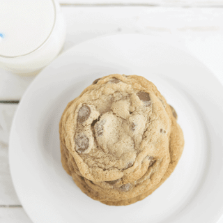 Thin and Chewy Chocolate Chip Cookies