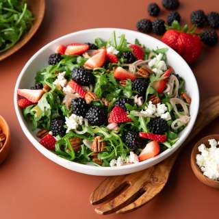 Baby Arugula Salad with Berries and Pecans