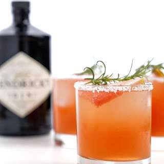 Rosemary and Gin Grapefruit Cocktail