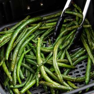 Air Fryer Green Beans (Fresh or Frozen)