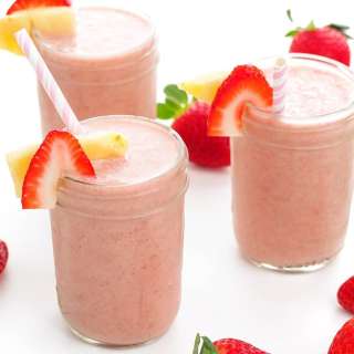 Vegan Strawberry Pineapple Smoothie