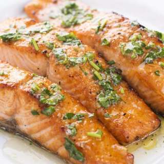 Grilled Salmon with Lemon Garlic Sauce