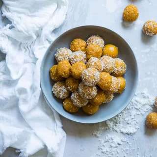 No-Bake Energy Balls With Apricots And Cashews