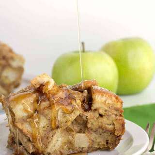 Slow Cooker Apple Cinnamon French Toast