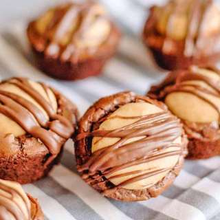 Buckeye Brownie Bites