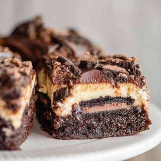 Oreo Cheesecake Brownie Bars