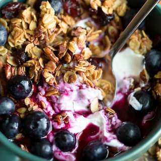 Easy Blueberry Granola Yogurt Bowls and Homemade Blueberry Syrup