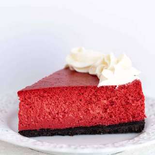 Red Velvet Cheesecake