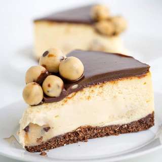 Salted Caramel Cookie Dough Cheesecake
