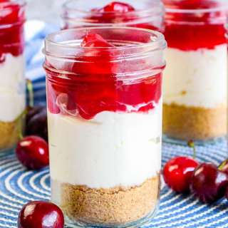 No Bake Cheesecake In a Jar