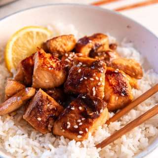 Honey Garlic Salmon Bites