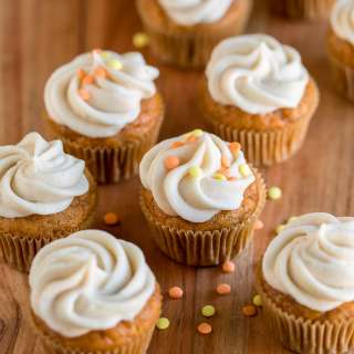Mini Pumpkin Cupcakes with Cinnamon Cream Cheese Frosting