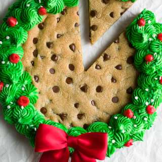 Christmas Cookie Cake