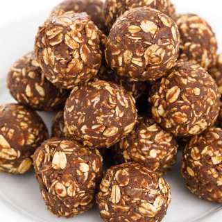 Chocolate Peanut Butter Energy Balls