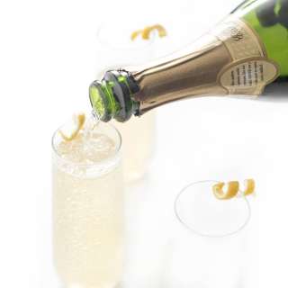Easy French 75 Cocktail Recipe