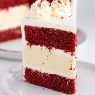 Red Velvet Cheesecake Cake