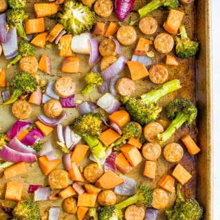 26 Healthy Sheet Pan Dinners + Sheet Pan Veggies and Chicken Sausage Recipe
