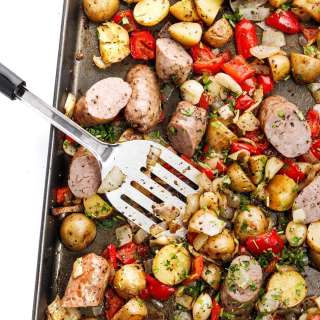 Sheet Pan Sausage, Peppers and Potatoes