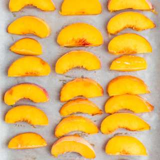 How to Freeze Peaches