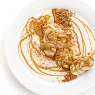 Peanut Butter Banana Greek Yogurt Bowl