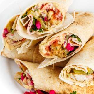 Lebanese Shish Tawook Pita with Hummus