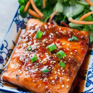 Sweet Chili Sriracha Salmon