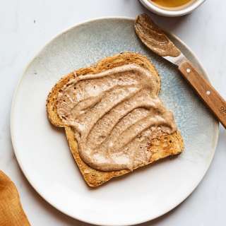 How to Make Almond Butter