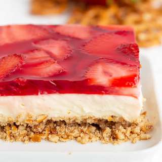 Strawberry Pretzel Salad