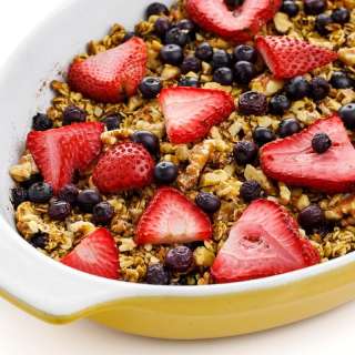 Baked Oatmeal with Mixed Berries